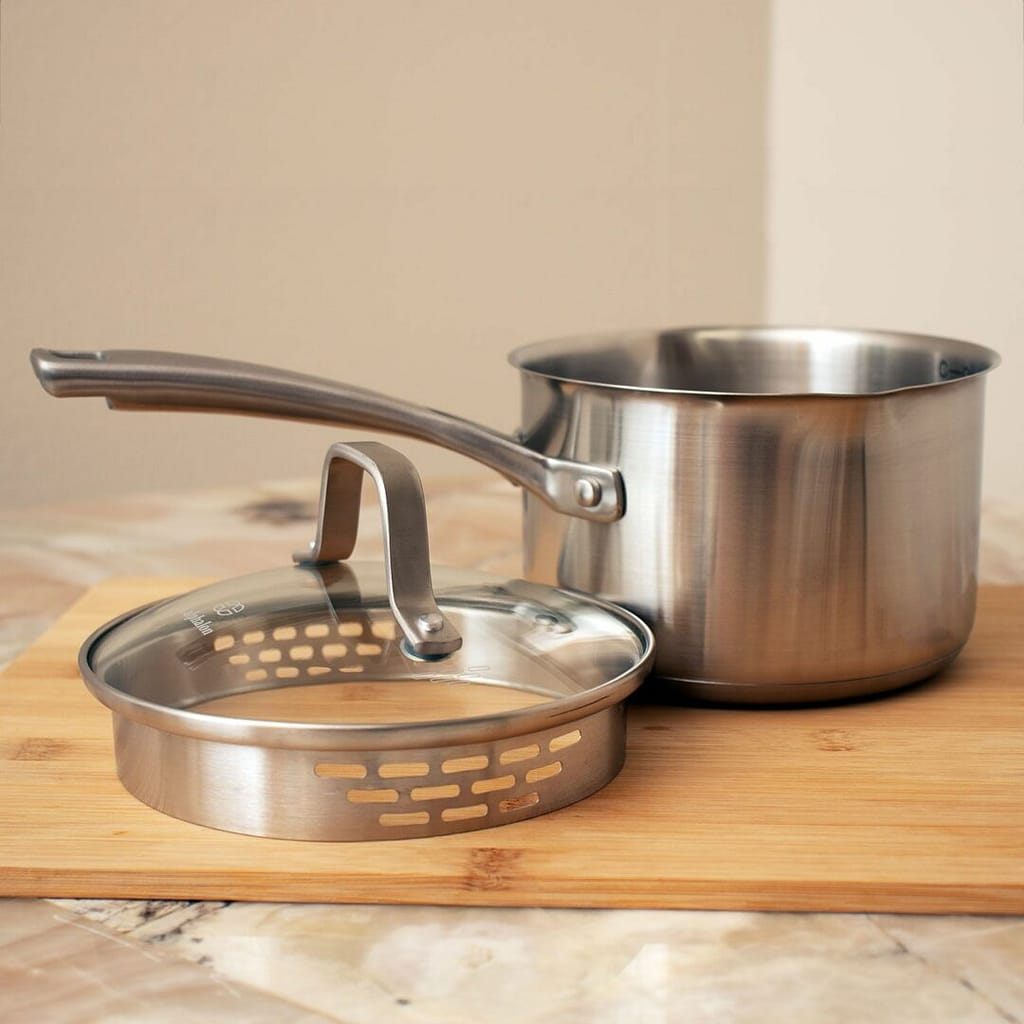 sauce pan vs frying pan 03