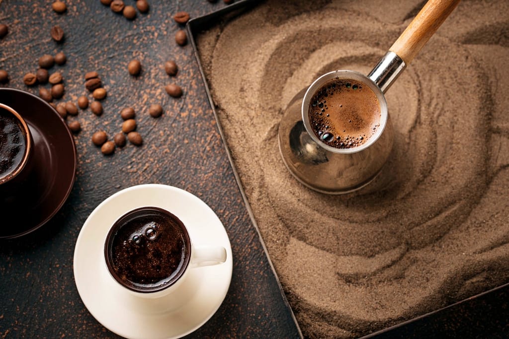 How to make turkish coffee in a saucepan 01