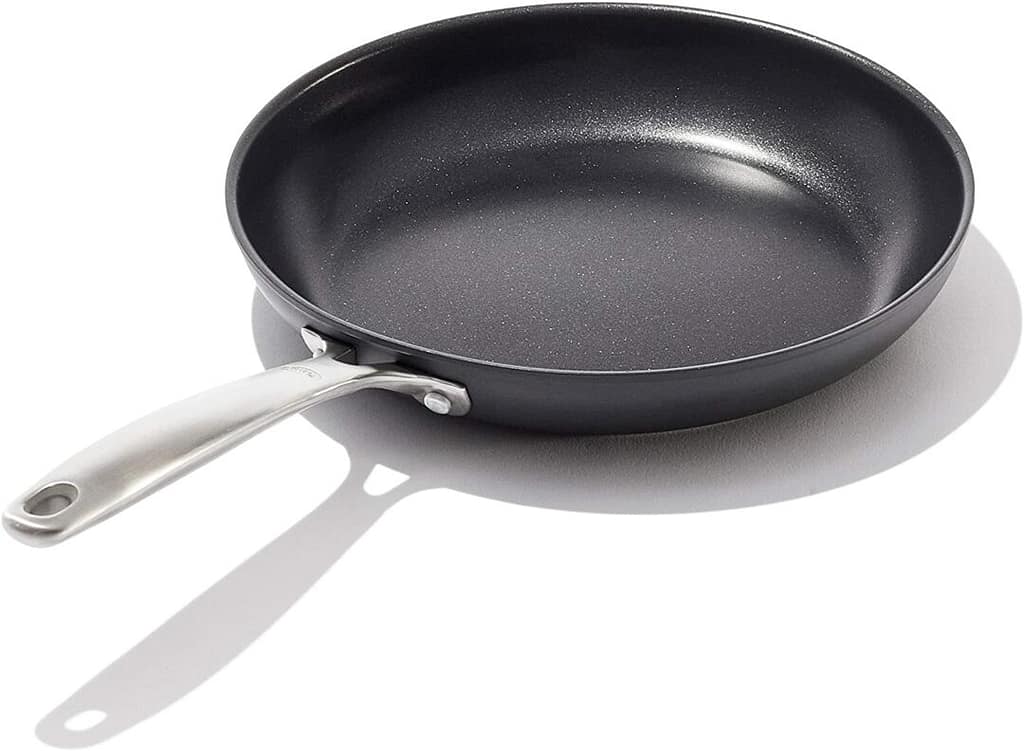 Cast iron skillet vs Frying pan 19