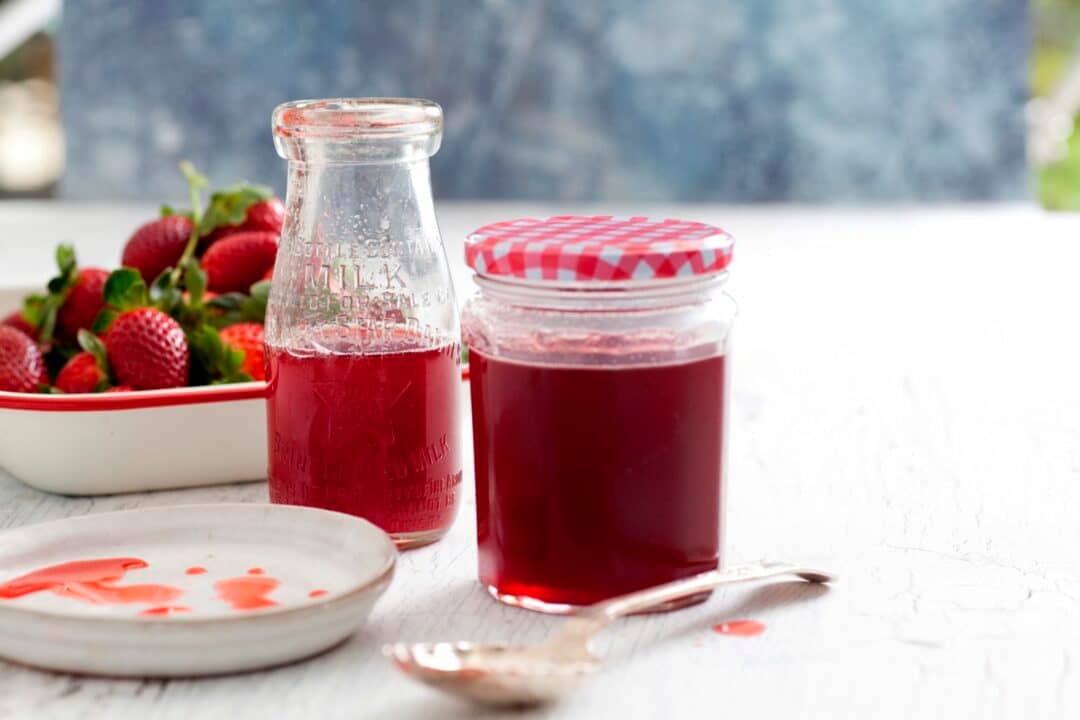 How to make Strawberry Syrup 01