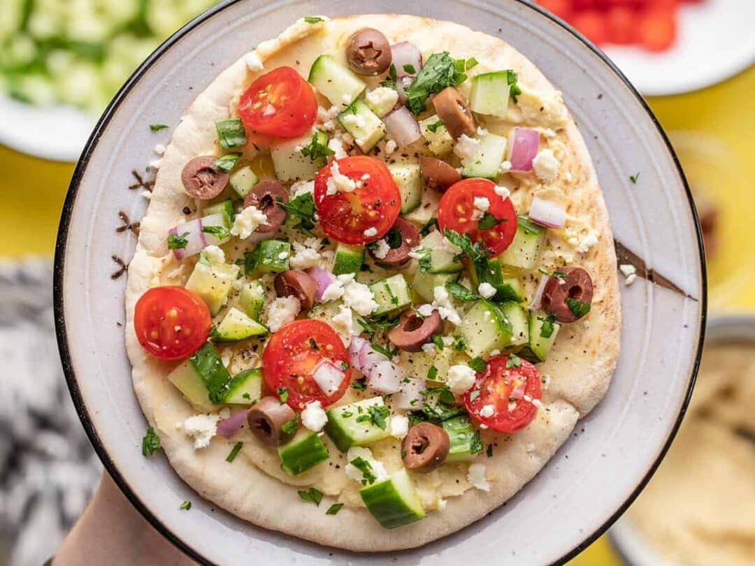 hummus and pitas 01