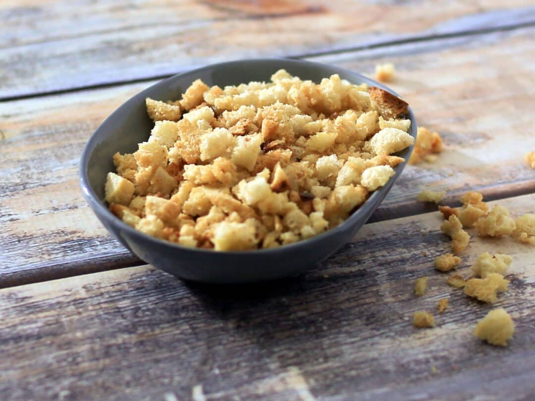 how to make homemade breadcrumbs