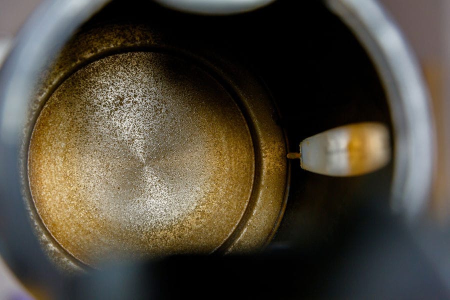 how-to-clean-stainless-steel-tea-kettle-08
